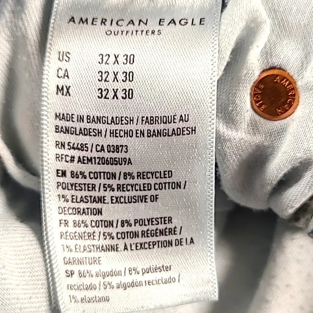 AMERICAN EAGLE AIRFLEX+ATHLETIC STRAIGHT MENS 2022 STRECH DISTRESSED 32x27 JEANS
